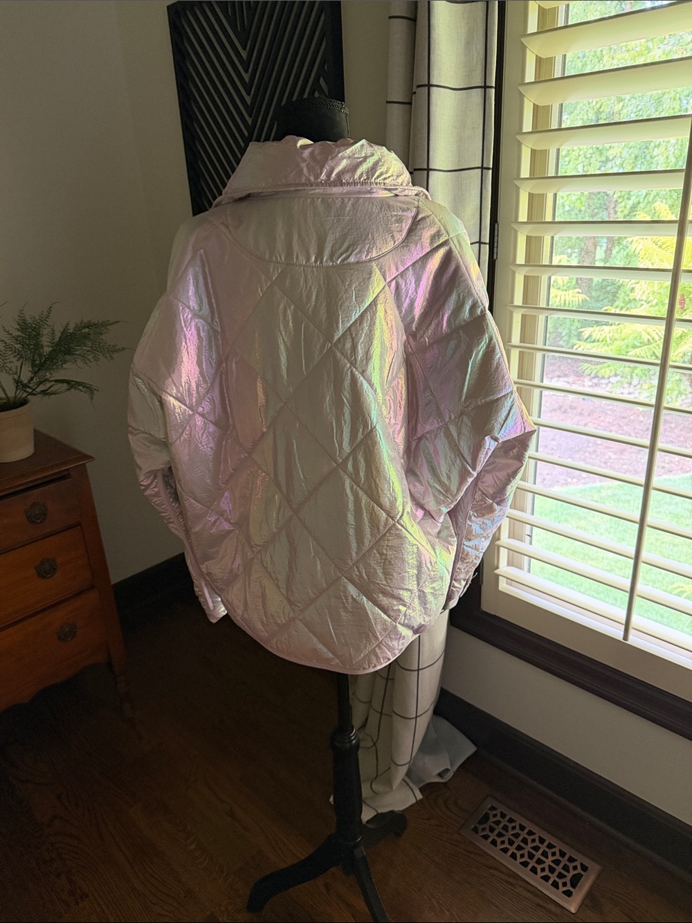 Peach Love California Iridescent Lavender Quilted Jacket medium - Picture 4 of 15